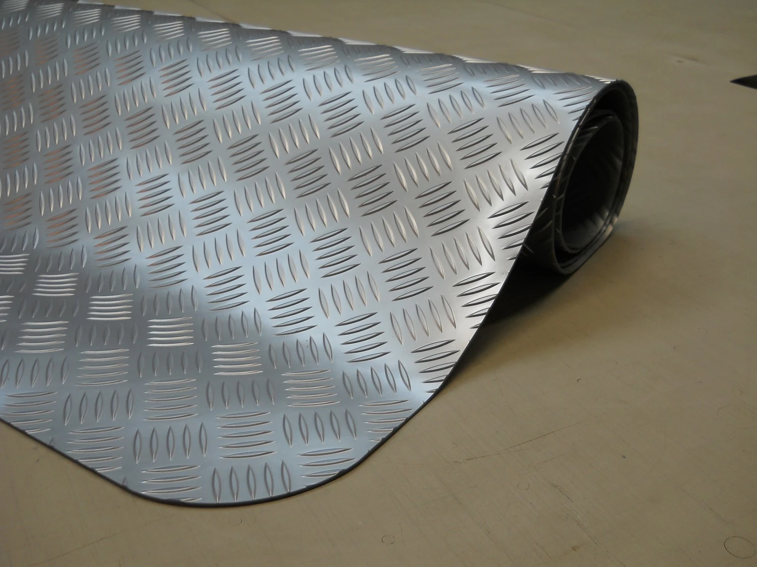 Broil King Grillunterlage Silber 1800 X 900mm 1 Broil King Grillunterlage Silber 1800 X 900mm