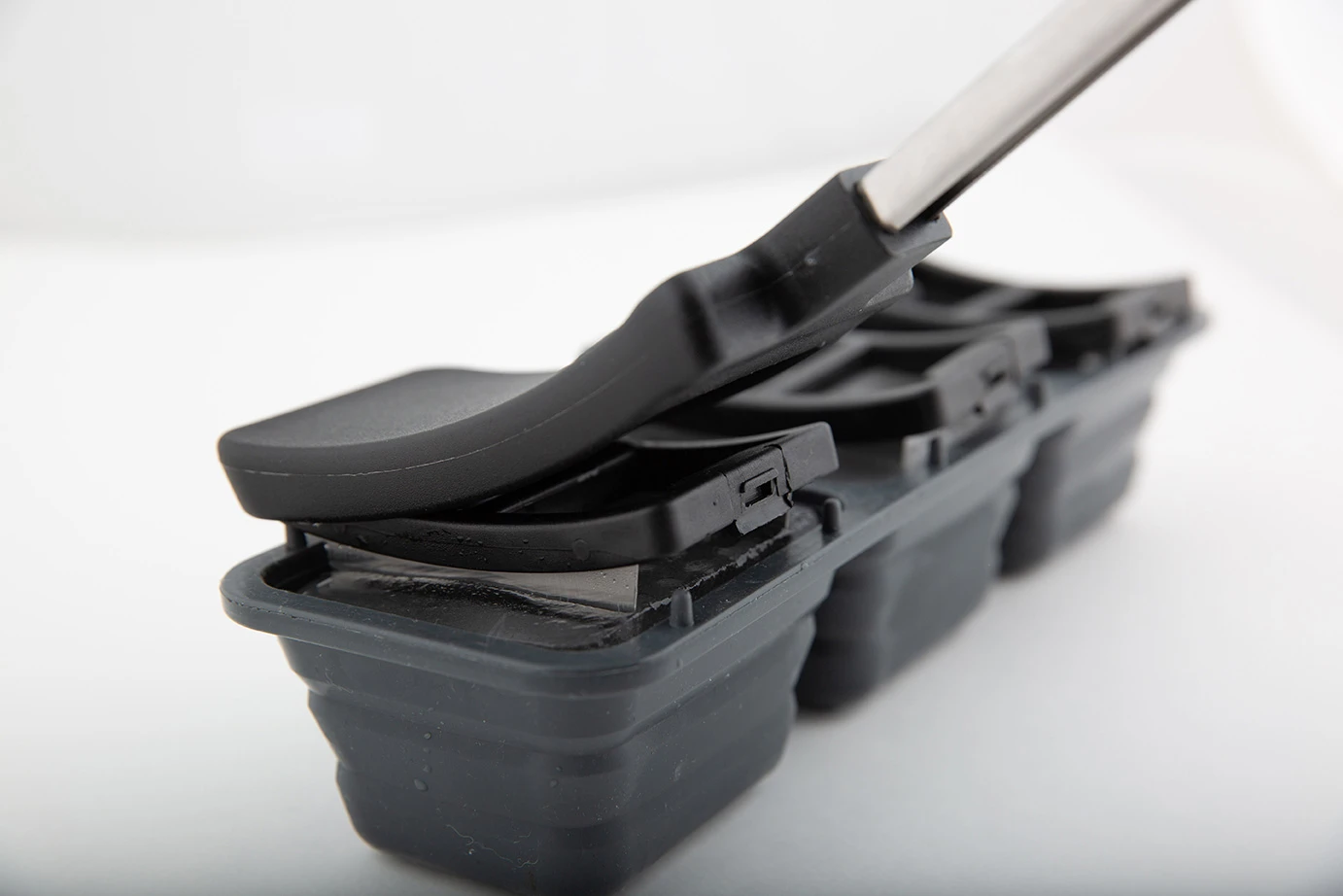 Broil King Eis-Grillbürste 2 Broil King Eis-Grillbürste – Bild 2