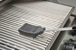 Broil King Grillbürste 47cm Edelstahlborsten Mit Spritzschutz + Ersatzkopf -Bbq Discounter 6692 Broil King Reinigungsbuerste 64014 3 1607696946