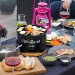 Feuerhand Tischgrill Tamber Schwarz -Bbq Discounter Feuerhand Tamber Tischgrill schwarz Lifestyle