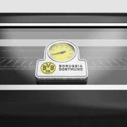 Grillfürst G750E Borussia Dortmund Edition 7-Brenner Doppelkammer - Gasgrill Mit Hochtemperaturbrenner, Seitenkocher, Heckbrenner Und Edelstahl Rosten 17 Grillfürst G750E Borussia Dortmund Edition 7-Brenner Doppelkammer - Gasgrill Mit Hochtemperaturbrenner, Seitenkocher, Heckbrenner Und Edelstahl Rosten -Bbq Discounter Grillfuerst BVB Grill Deckelthermometer gelb web