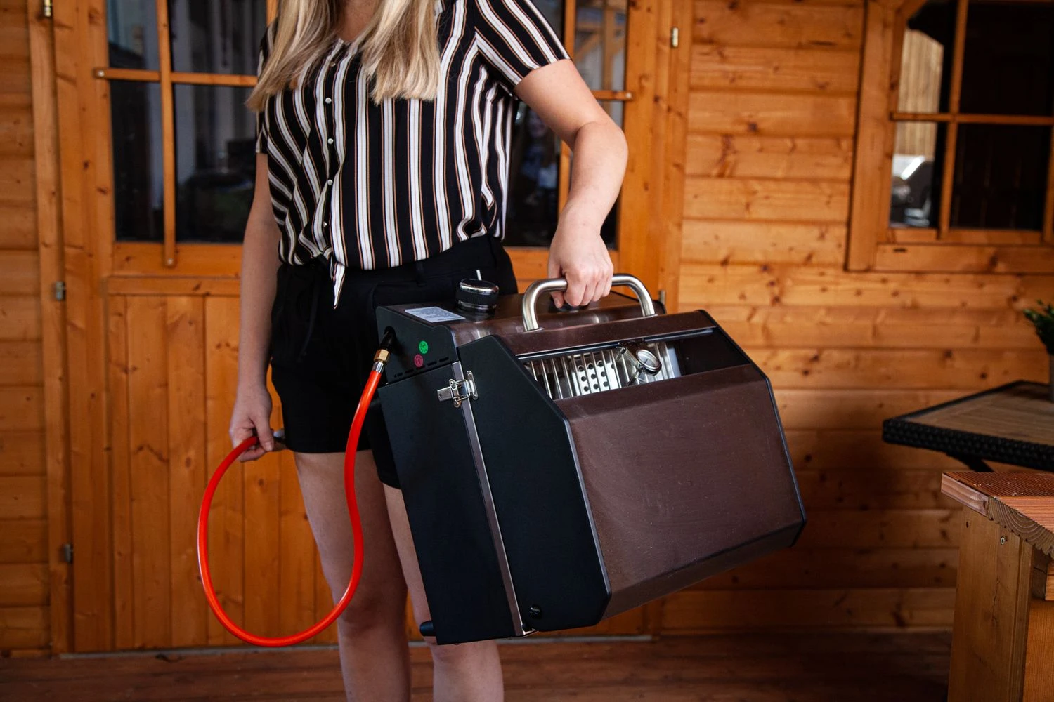 Grillfürst G201E 2-Brenner Gasgrill Portabel V2 - Campinggrill / Balkongrill - X-DEAL Inkl. Untergestell Und Tragetasche 13 Grillfürst G201E 2-Brenner Gasgrill Portabel V2 - Campinggrill / Balkongrill - X-DEAL Inkl. Untergestell Und Tragetasche – Bild 13