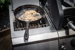 Grillfürst G620E 6-Brenner Gasgrill Mit Hochtemperaturbrenner, Heckbrenner Und Edelstahl Rosten - X-DEAL Inkl. Zubehörpaket 36 Grillfürst G620E 6-Brenner Gasgrill Mit Hochtemperaturbrenner, Heckbrenner Und Edelstahl Rosten - X-DEAL Inkl. Zubehörpaket -Bbq Discounter Grillfuerst Gasgrill G620E Gusspfanne Steakzone