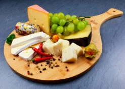 Grillfürst Pizzabrett Bambusholz -Bbq Discounter Grillfuerst Servierbrett Kaeseplatte