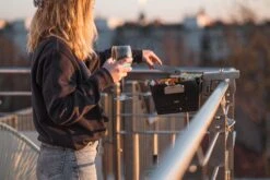 Knister Gasgrill - Ausziehbarer Kompaktgrill 32 Knister Gasgrill - Ausziehbarer Kompaktgrill -Bbq Discounter Knister Gasgrill Balkongelaender