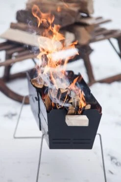 Knister Grill Original - Ausziehbarer Holzkohle Kompaktgrill -Bbq Discounter Knister Grill Holzfeuer