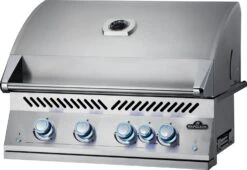 Napoleon 700-Series 32" BIG32 Edelstahl Einbaugrill Inkl. Drehspieß - Modell 2023 -Bbq Discounter Napoleon Einbaugrill BIG32 LED blau