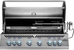 Napoleon 700-Series 44" BIG44 Edelstahl Einbaugrill Inkl. Drehspieß - Modell 2023 -Bbq Discounter Napoleon Einbaugrill BIG44 Rotisserie rechts