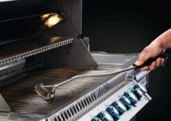 Napoleon Grillbürste Mit Edelstahlborsten Und Schaber -Bbq Discounter Napoleon Napoleon 62054 ss cleaningbrushwscr 4