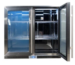 Napoleon Outdoor - Kühlschrank, 210 Liter, 2-türig Mit Doppelverglasung Und LED Beleuchtung - Wasserdicht Nach IP24 -Bbq Discounter Napoleon Outdoor Kueche Kuehlschrank leer Tuer offen rechts