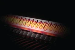 Napoleon Rogue SE 425 Gasgrill, Schwarz Mit Gussrosten - Hero Modell 2023 Inkl. Drehspieß - SMART Deal Inkl. Grillfürst Grill Control -Bbq Discounter Napoleon Rogue SE Backburner Heckbrenner glow 2