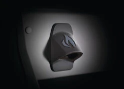 Napoleon Rogue SE 425 Gasgrill, Schwarz Mit Gussrosten - Hero Modell 2023 Inkl. Drehspieß - SMART Deal Inkl. Grillfürst Grill Control -Bbq Discounter Napoleon Rogue SE Flaschenoeffner