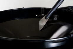 Outdoorchef Trichter Reinigungsset Für EASY FLIP Trichter -Bbq Discounter Outdoorchef Trichter Schaber Anwendung01