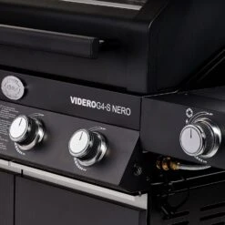 Rösle Gasgrill BBQ-Station Videro G4-S Vario+ Nero Schwarz - Modell 2023 - SMART Deal Inkl. Grillfürst Grill Control 23 Rösle Gasgrill BBQ-Station Videro G4-S Vario+ Nero Schwarz - Modell 2023 - SMART Deal Inkl. Grillfürst Grill Control -Bbq Discounter Roesle Videro G4 S Vario NERO matt schwarz Drehregler 1