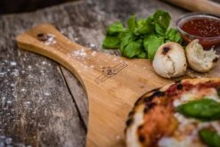 Grillfürst Pizzabrett Bambusholz -Bbq Discounter Servierbrett Grillfuerst Pizza Mood