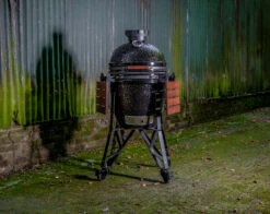 The Bastard Keramikgrill Classic Medium - Complete - Schwarz Glänzend - Modell 2023 -Bbq Discounter The Bastard Classic Medium Complete Kamadogrill