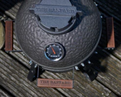 The Bastard Keramikgrill Urban Small - Schwarz Matt - Modell 2023 -Bbq Discounter The Bastard Urban Small Keramikgrill Deckel