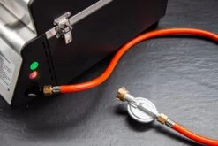 Grillfürst G201E 2-Brenner Gasgrill Portabel V2 - Campinggrill / Balkongrill 50mbar -Bbq Discounter grillfuerst g201 gasanschluss 2