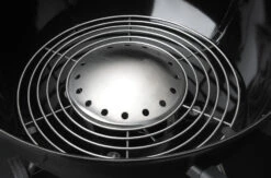 Napoleon Holzkohlegrill Kugelgrill Ø 57cm Im Rollwagen Mit Gussrost Und Deckelscharnier PRO22K-Cart-2 15 Napoleon Holzkohlegrill Kugelgrill Ø 57cm Im Rollwagen Mit Gussrost Und Deckelscharnier PRO22K-Cart-2 -Bbq Discounter napoleon hitzedeflektor PRO22K CART 2