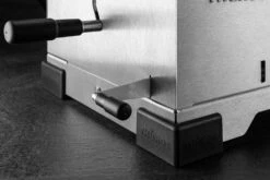 Thüros PRO1 - Modularer Holzkohle Tischgrill Mit Gussrost -Bbq Discounter thueros pro1 detail hoehenverstellung 1